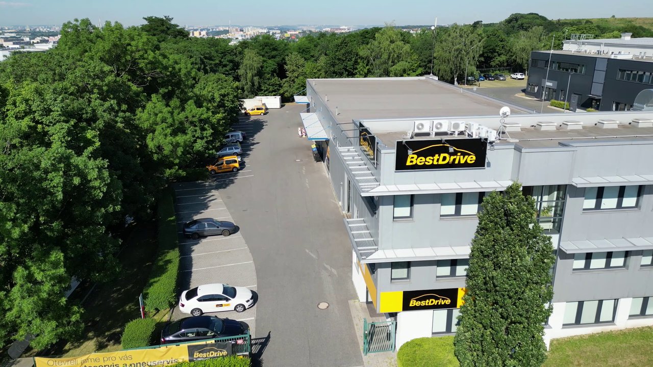 nachodska-commercial-space-prague-02